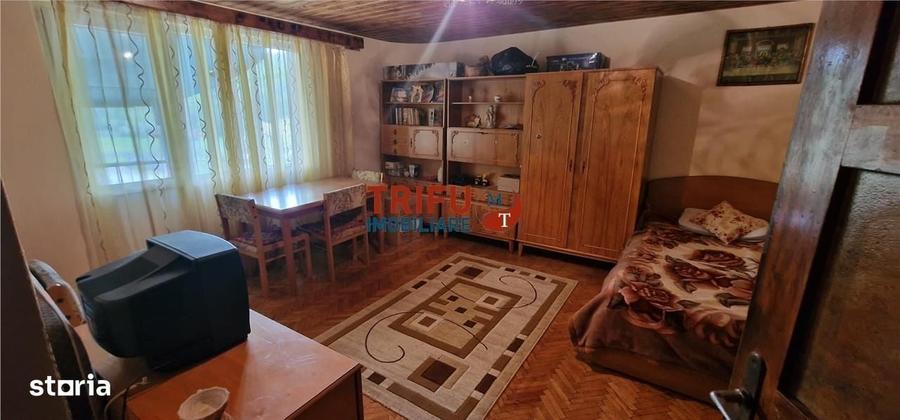 Casă cu 3 camere în Ampoița