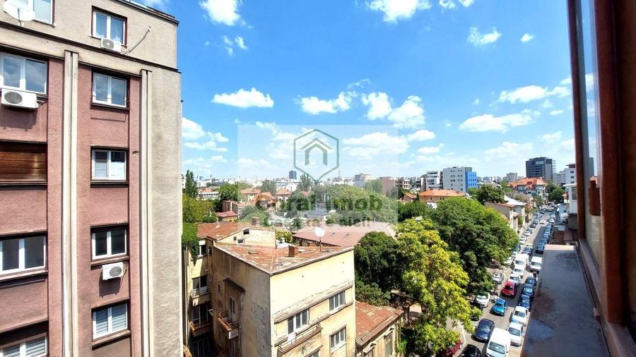 Garsonieră semidecomandată, mobilată în P-ța Romană
