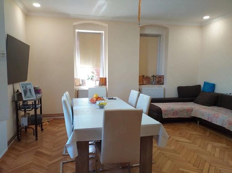 Casă cu Teren 1006 Mp în Diniaș
