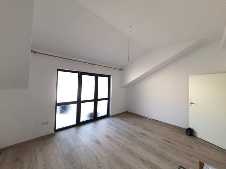 Apartament intabulat, 2 camere decomandate, bloc tip vilă, Sânpetru - 9