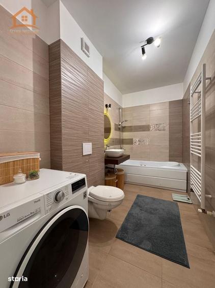 Apartament cu 3 camere decomandat în 13 Decembrie