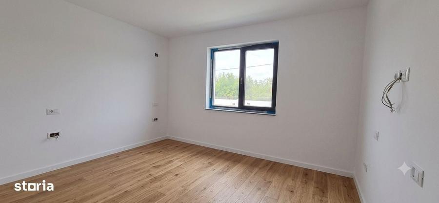 Casă cu 4 camere în Domnești
