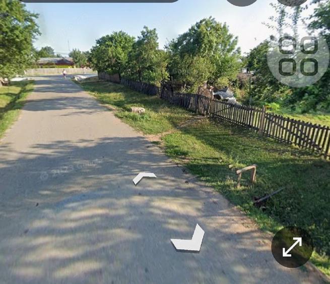 Teren de 3000 mp, în Petrești