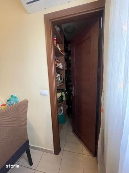 Apartament cu 4 camere decomandat în Central