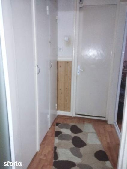 Apartament cu 2 camere semidecomandat în Trivale