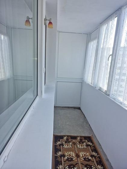 Apartament cu 2 camere semidecomandat în 1 Mai