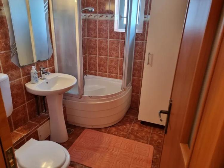 Apartament cu 2 camere decomandat în Mihai Bravu