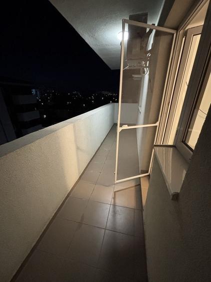 Apartament cu 2 camere în Apărătorii Patriei