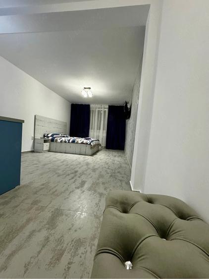 Garsonieră semidecomandată în Calea București