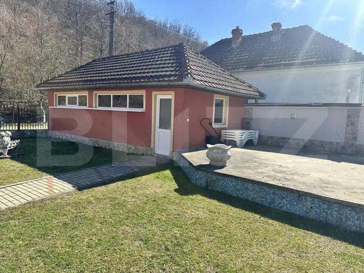 Casa cu piscina ?i teren generos de 3.298 mp in Lesnic, - 17