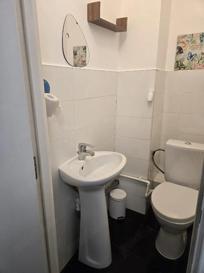 Apartament cu 3 camere decomandat în Micro 3