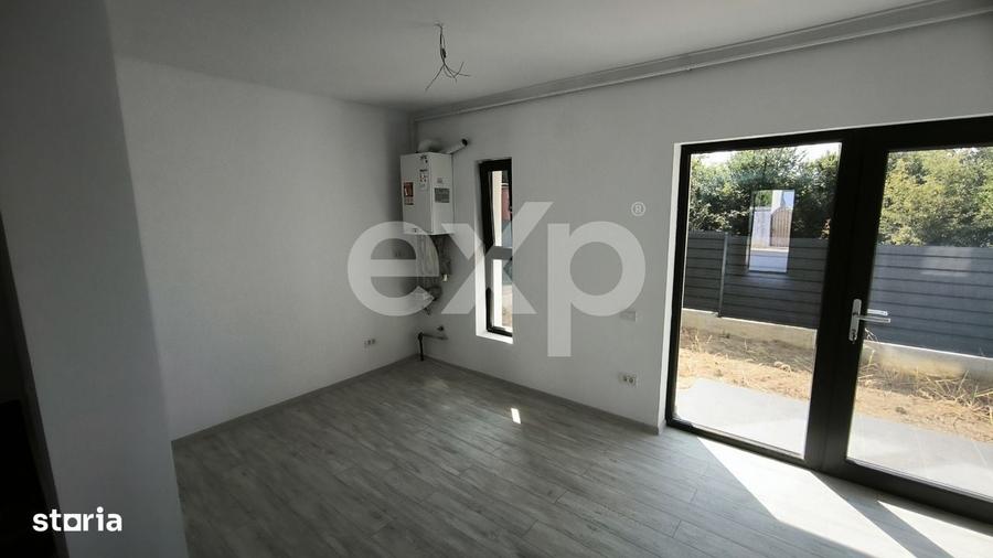 Casă cu 4 camere în Smeura