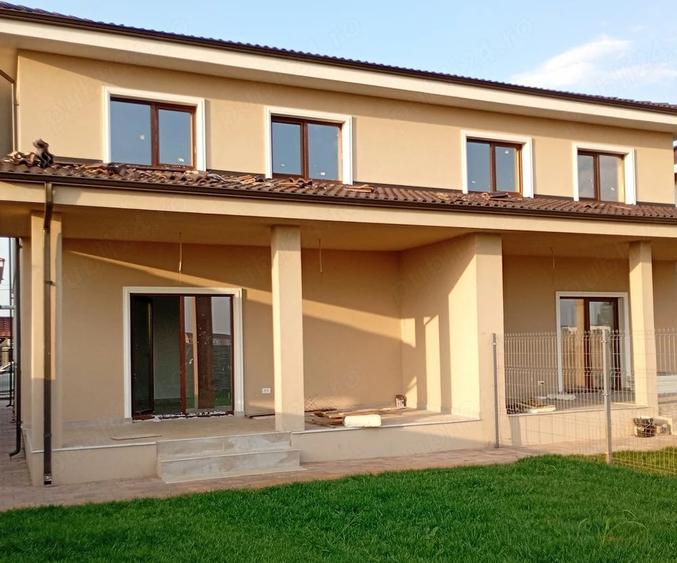 Casă cu 3 camere cu Teren 180 Mp în Crișan