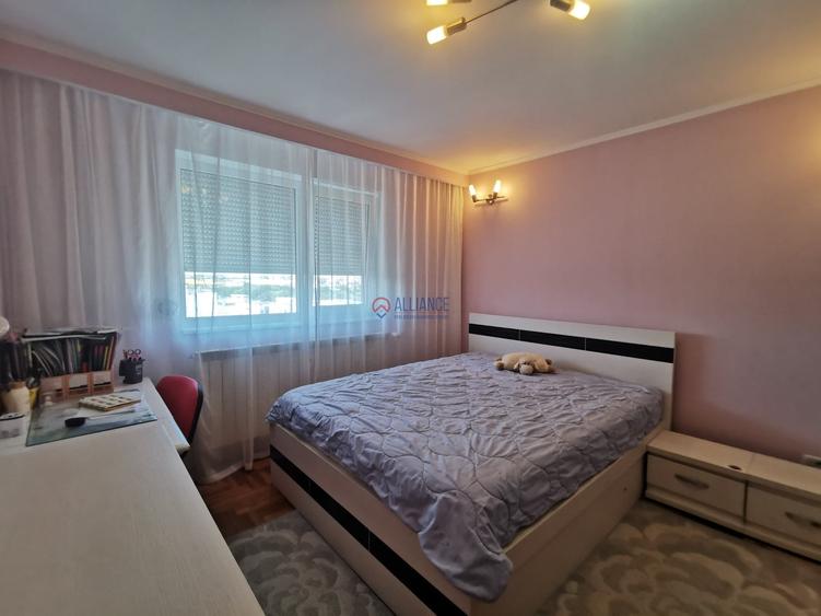 Apartament cu 3 camere decomandat în Tomis Nord