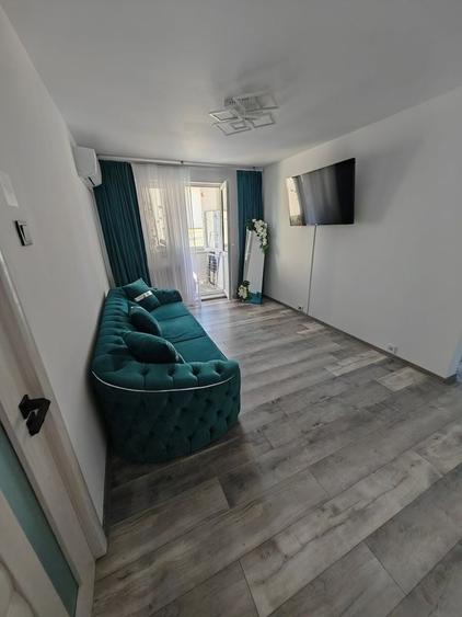Apartament cu 2 camere semidecomandat în Micro 15