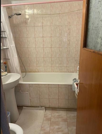 Apartament cu 3 camere decomandat, mobilat în Rahova