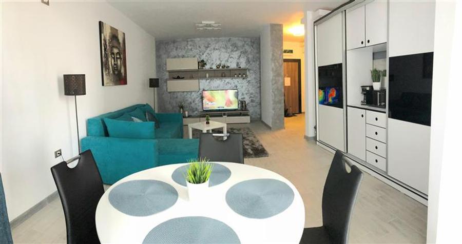 Apartament cu 2 camere decomandat, mobilat în Central