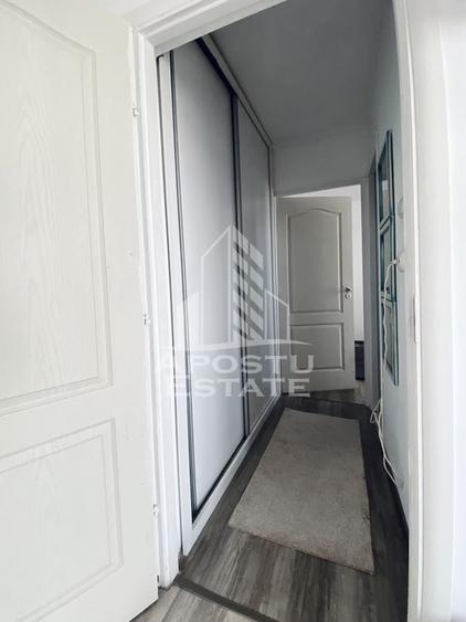 Apartament cu 2 camere semidecomandat, mobilat în Lipovei