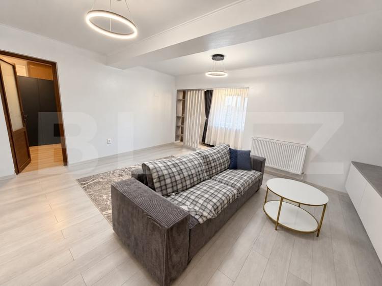 Apartament cu 3 camere decomandat, mobilat în Vișani