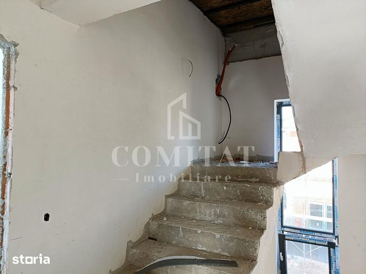 Casă cu 4 camere cu Teren 300 Mp în Luna