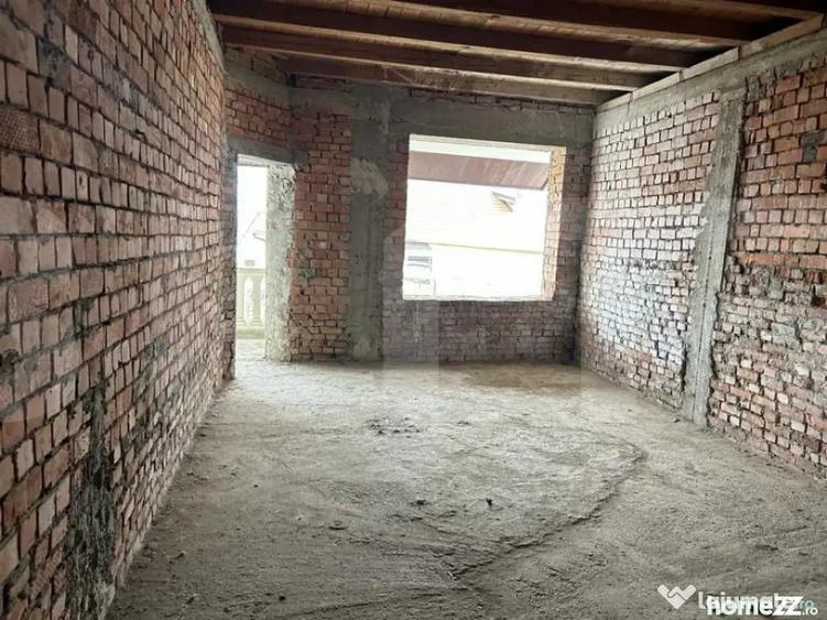 Casă cu 7 camere cu Teren 900 Mp în Dorohoi