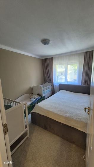 Apartament cu 4 camere decomandat în Central