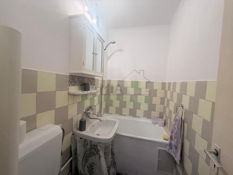 Apartament cu 2 camere semidecomandat, mobilat în Tractorul