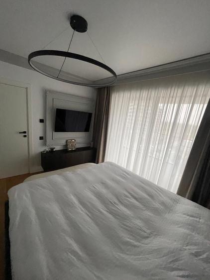 Apartament cu 3 camere semidecomandat, mobilat în Floreasca