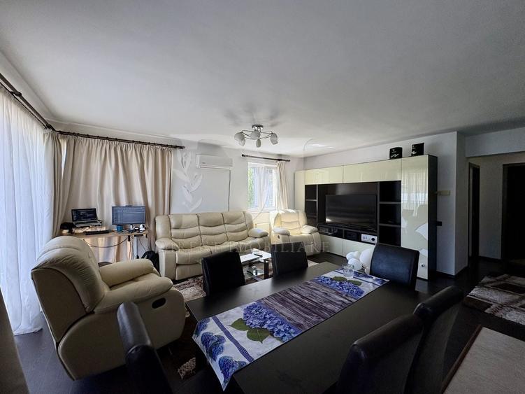 Apartament cu 2 camere semidecomandat, mobilat în Florești