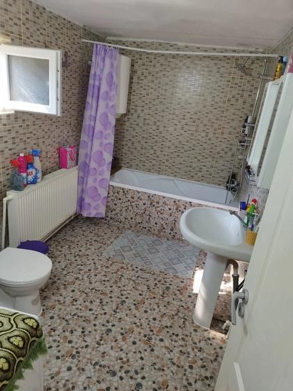 Casă cu 3 camere cu Teren 1500 Mp în Macea