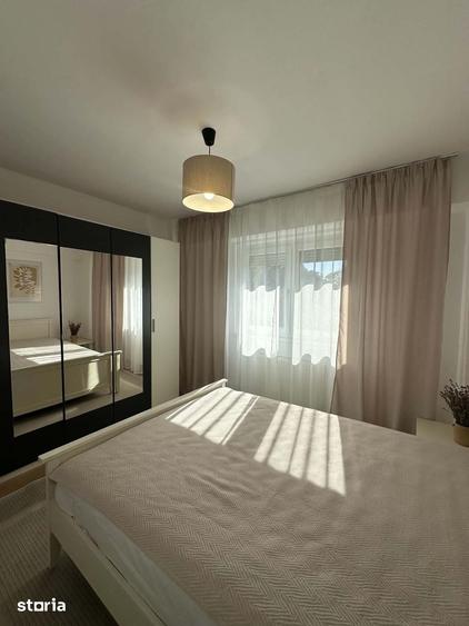 Apartament cu 3 camere decomandat în Micro 15