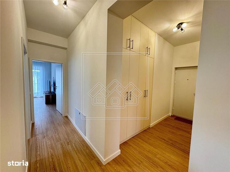 Apartament cu 2 camere decomandat în Cristian