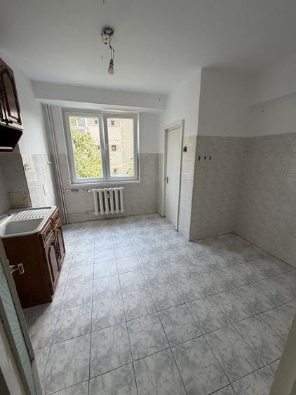 Apartament cu 2 camere decomandat în Nufărul