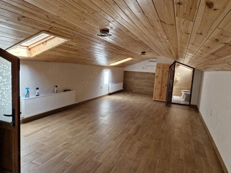 Spațiu comercial, de 900 mp, în Central