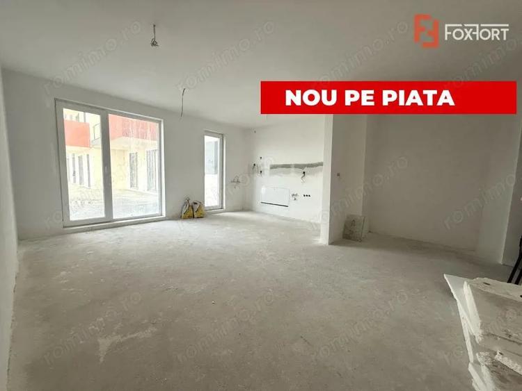 Apartament cu 3 camere decomandat în Torontalului