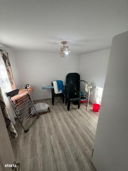Casă cu 3 camere în Central