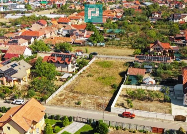 Teren Construcții intravilan de 1480 mp, în Sânmartin