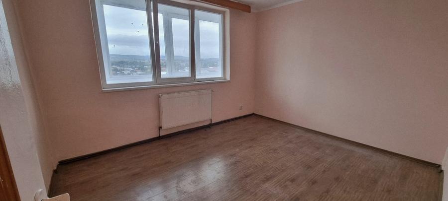 Apartament cu 3 camere în Orizont