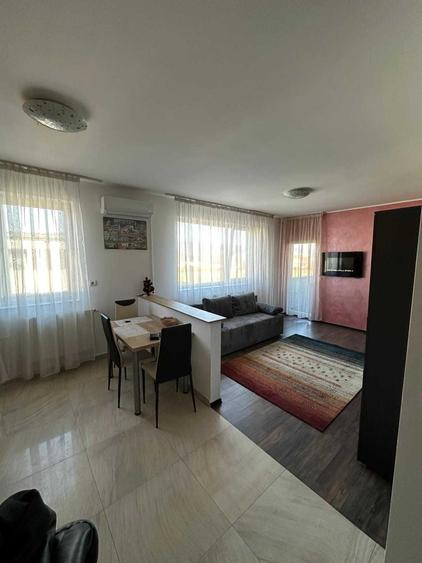 Apartament cu 2 camere semidecomandat în Florești