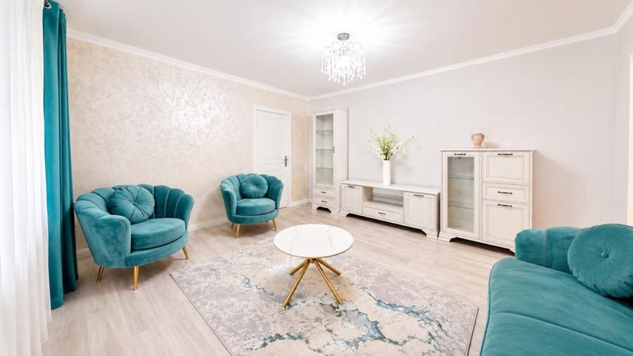 Apartament cu 2 camere semidecomandat, mobilat în Micălaca