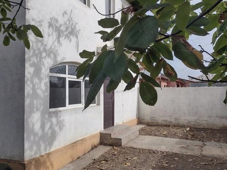Casă cu 5 camere în Buturugeni