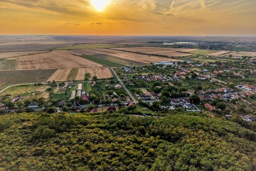 Teren de 1150 mp, în Miniș