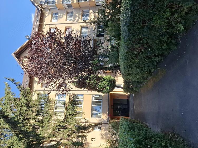 Apartament cu 3 camere semidecomandat, mobilat în Gării
