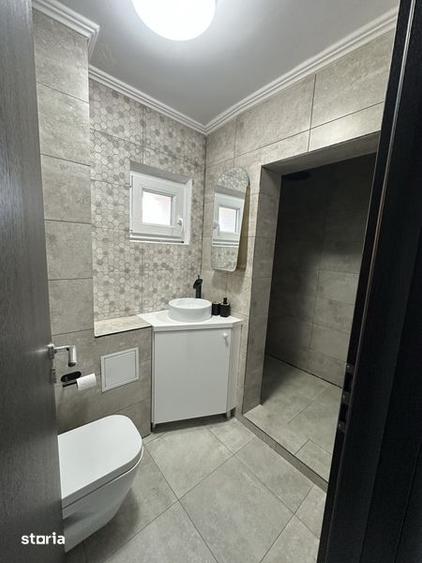 Apartament cu 4 camere decomandat, mobilat în Ștrand