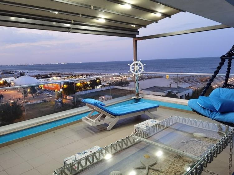 VAND APARTAMENT CU VEDERE LA MARE - 1