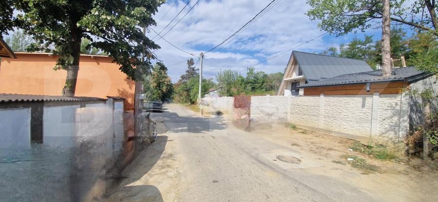 Teren Construcții intravilan de 900 mp, în Bucovăț