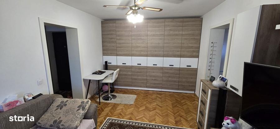 Apartament cu 3 camere, balcon ?i garaj in Manastur - 6