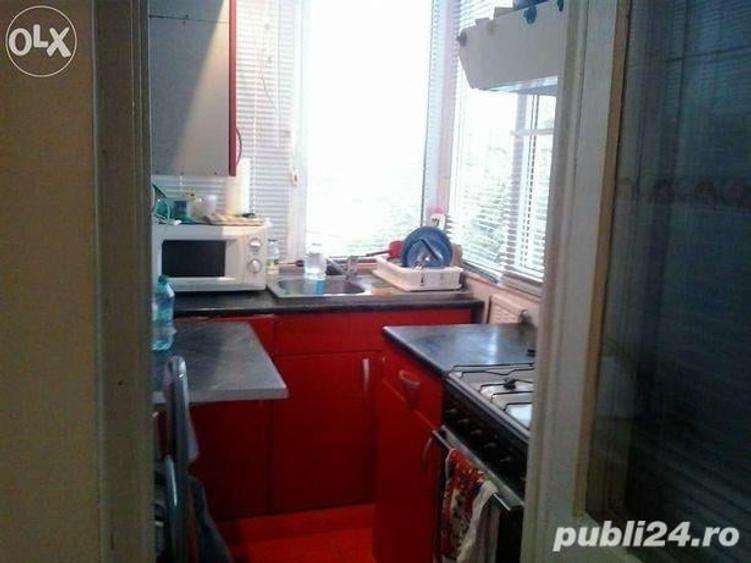 Apartament cu 3 camere decomandat în Democrației