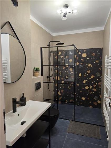 Apartament cu 2 camere semidecomandat, mobilat în Mărăști