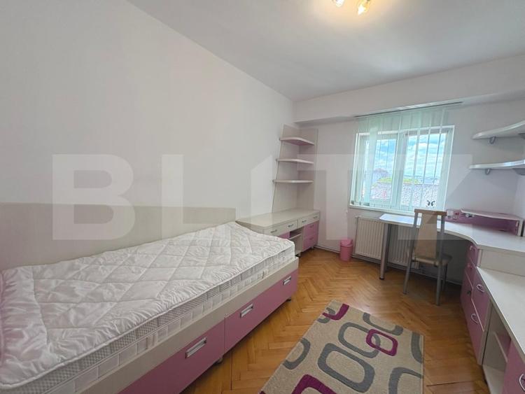 Apartament cu 4 camere decomandat, mobilat în Semicentral